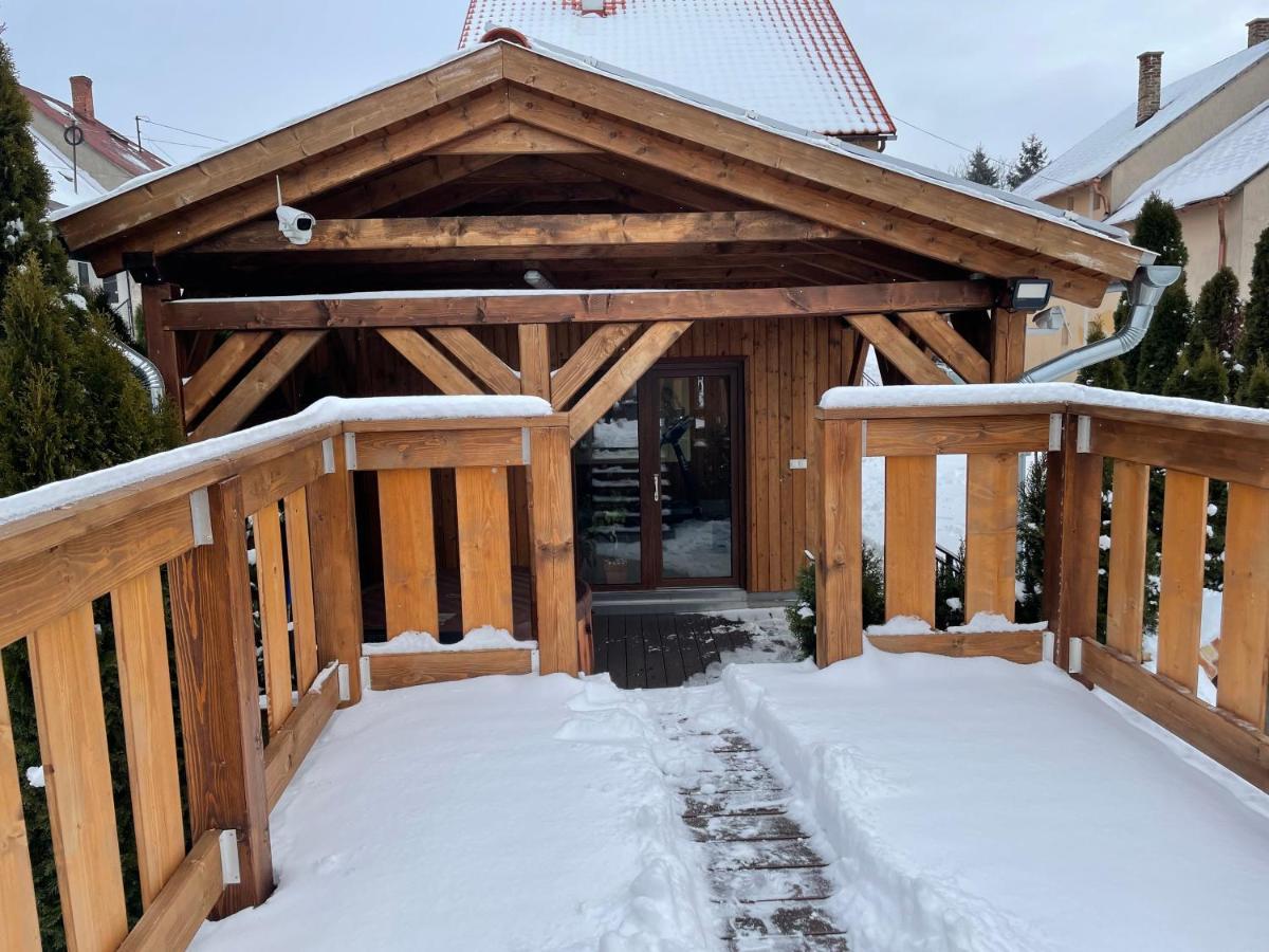 Oeskarszt Apartman Urkut Exterior foto